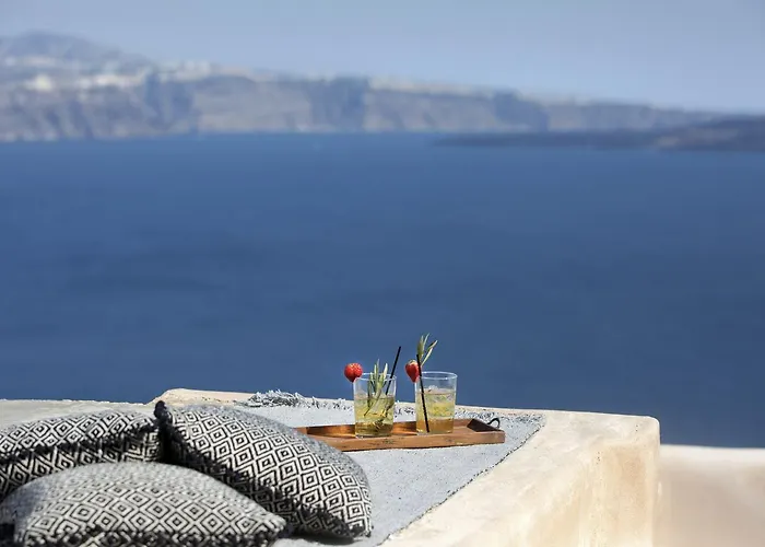 Santorini 520 By Caldera