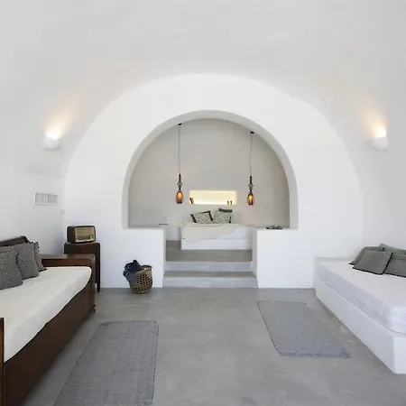 Santorini 520 By Caldera